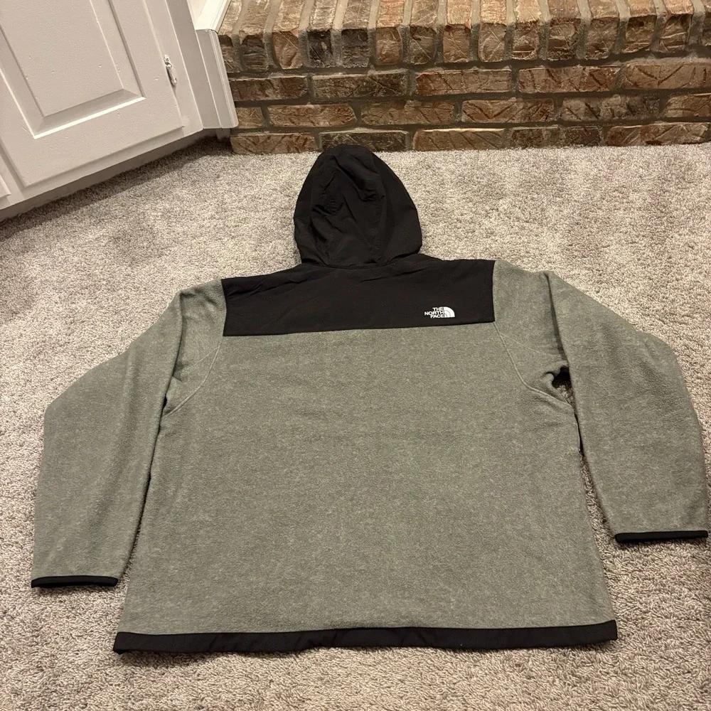 The North Face wash items